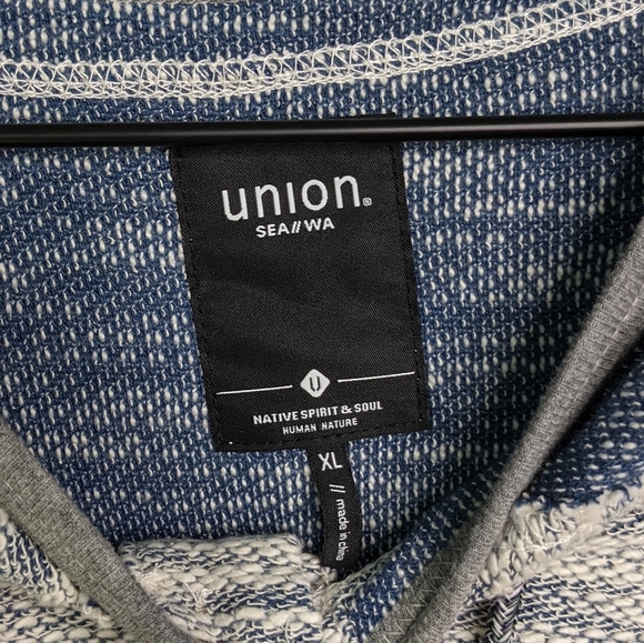 Union SEA//WA Heathered Blue & Grey Hood Pullover - Picture 11 of 14